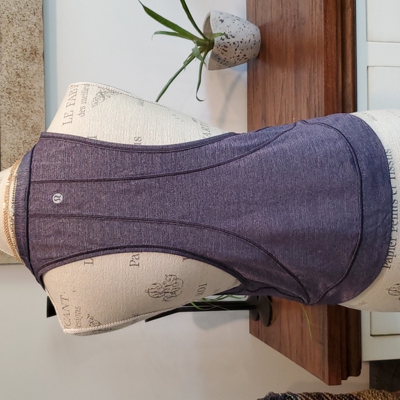 Lululemon tank top - Picture 4 of 5